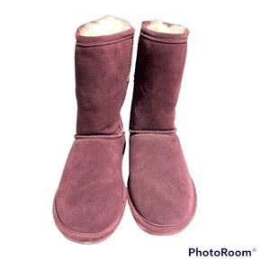 Women Bearpaw boots